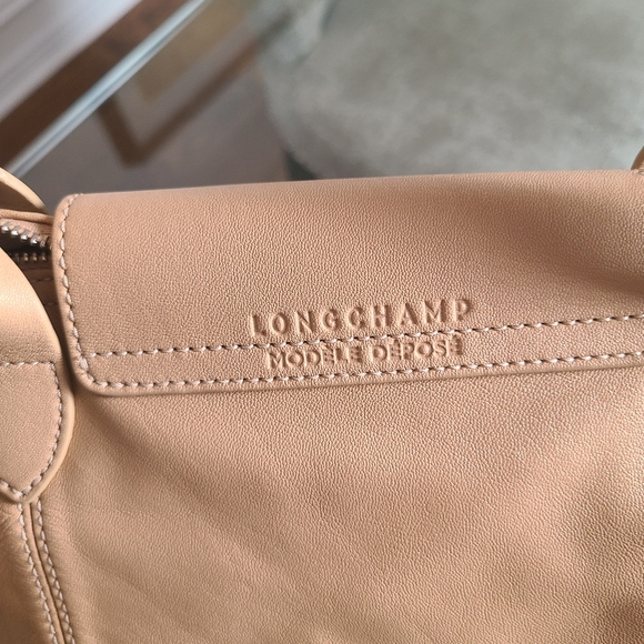 LONGCHAMP Highly Coveted Light Tan Le Pliage Bag - Picture 4 of 15